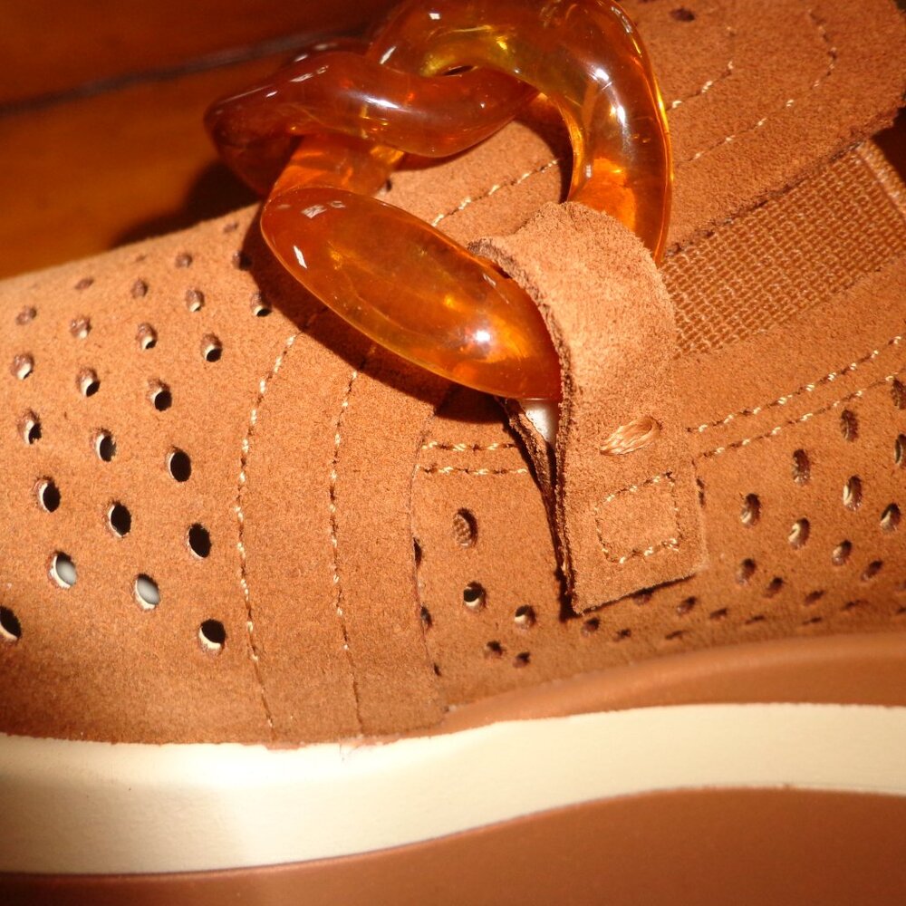 FIRM Dolce Vita Jhenee Perforated Sneakers - Picture 8 of 16
